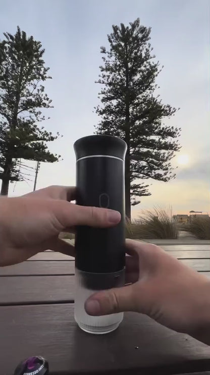 CaféDínamo™. 3 en 1